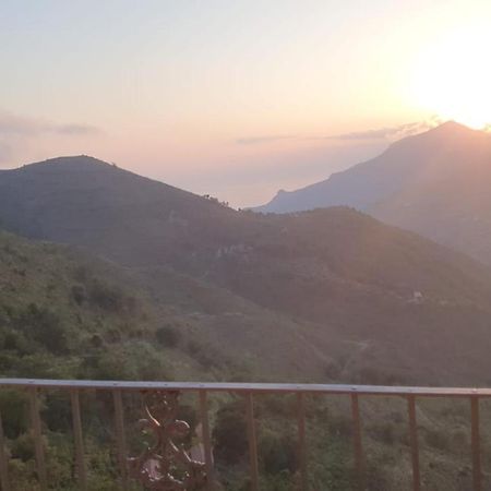 Appartamento "Al Borgo Antico" Aieta ภายนอก รูปภาพ